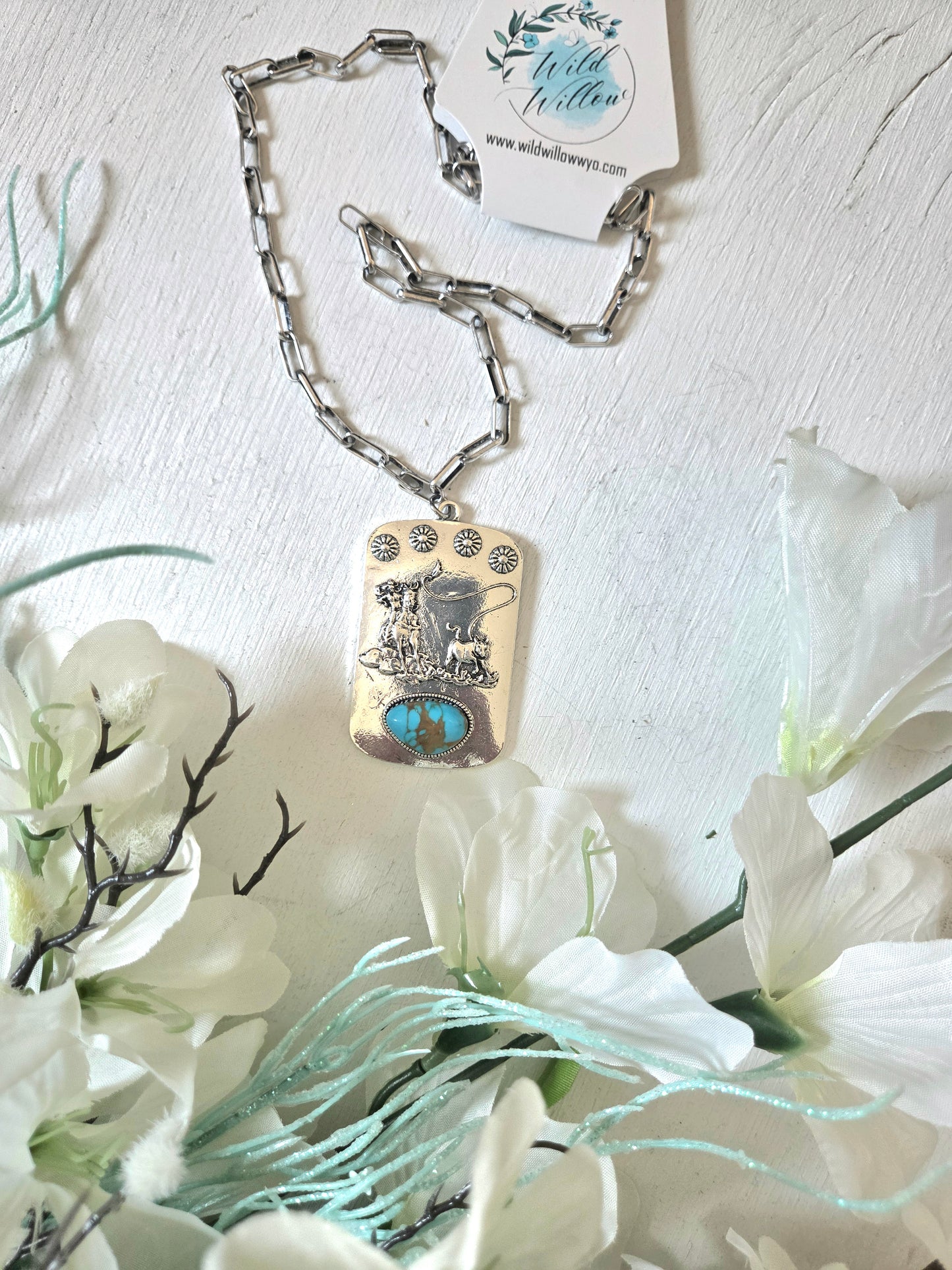 Breakaway Babe Necklace