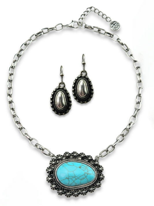 Turquoise Pendant Necklace